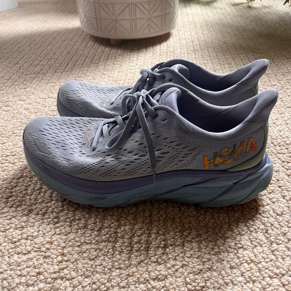 Hoka Clifton 8
